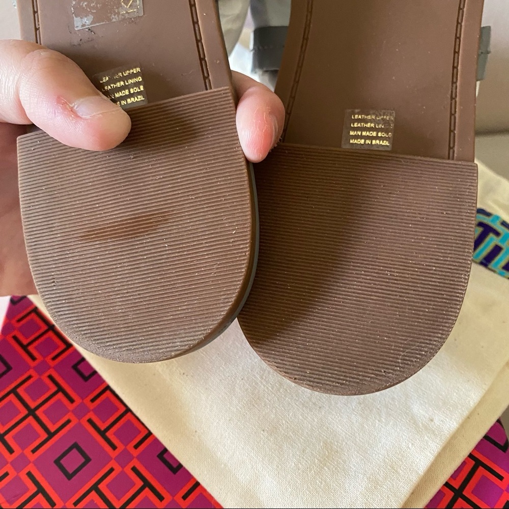 Tory Burch Patent Malta Gray Leather Sandal - Picture 5 of 9